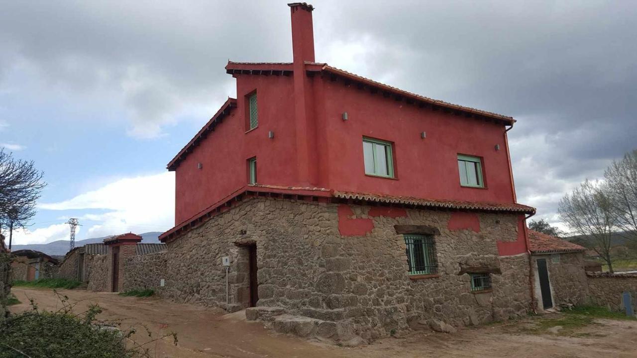 La Iglesuela Casa Rural Rojo Del Tietar מראה חיצוני תמונה