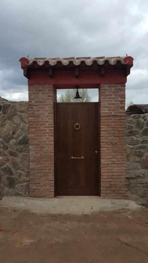 La Iglesuela Casa Rural Rojo Del Tietar מראה חיצוני תמונה