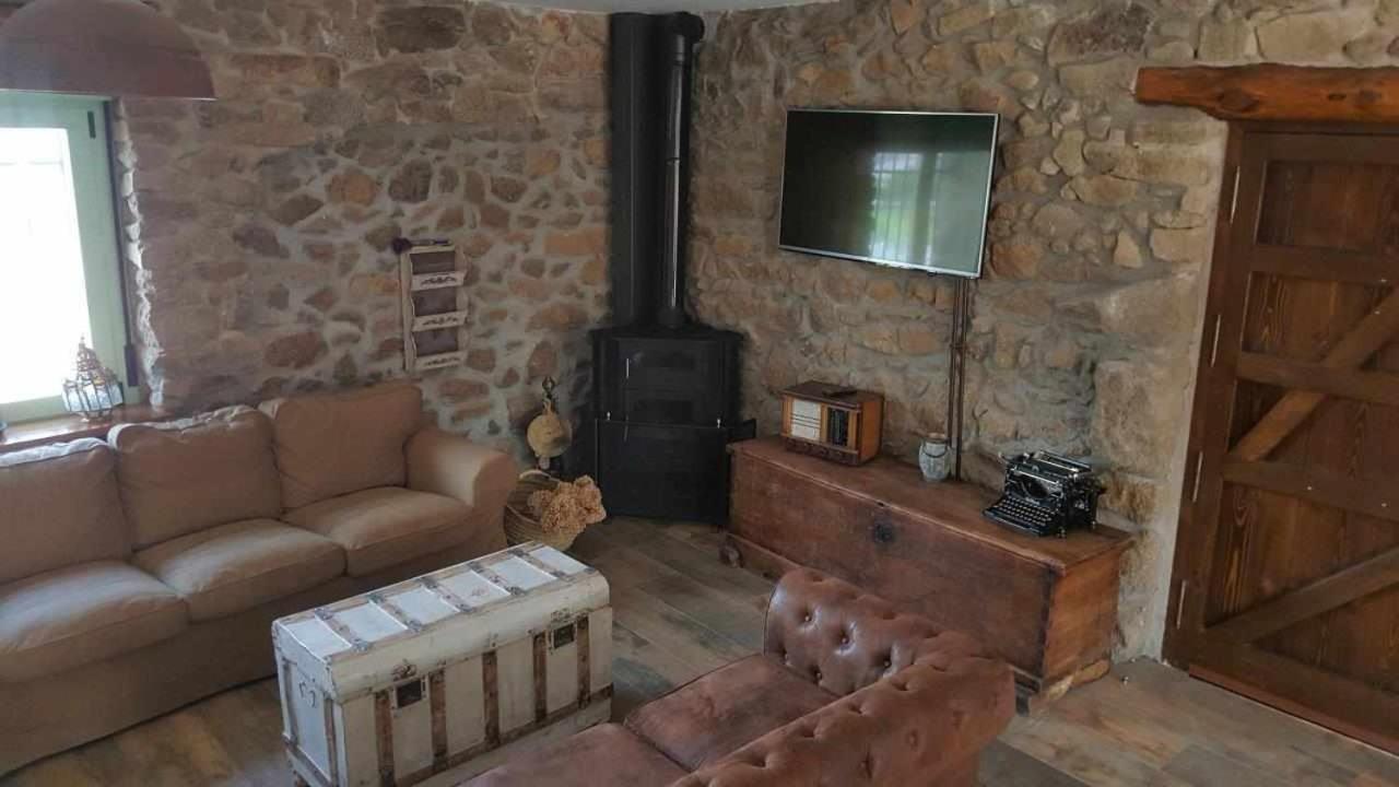 La Iglesuela Casa Rural Rojo Del Tietar מראה חיצוני תמונה